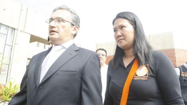 Aguinaga visitó a Fujimori en el penal de la Diroes. (USI)