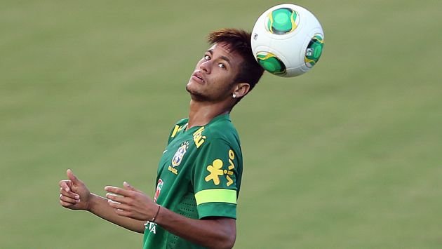 Genio y figura.  Neymar espera brillar ante los italianos. El brasileño tiene dos goles en el torneo. (EFE)