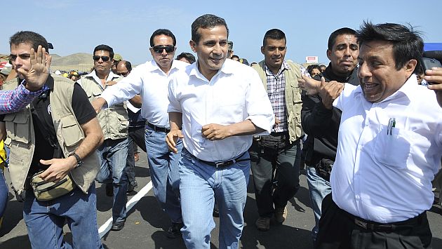Humala rompió el ‘protocolo’ y habló con periodistas locales. (USI)