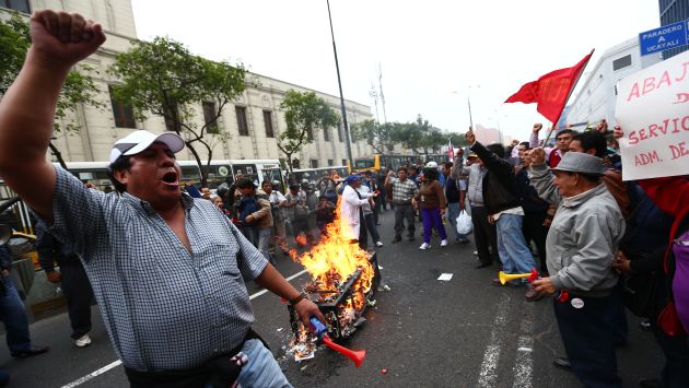 Congresistas pidieron calma ante las protestas de los trabajadores públicos en diversas ciudades del país. (Rafael Cornejo)