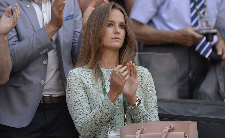 Kim Sears, novia de Andy Murray, siguió atenta todas las jugadas del británico. (AFP)