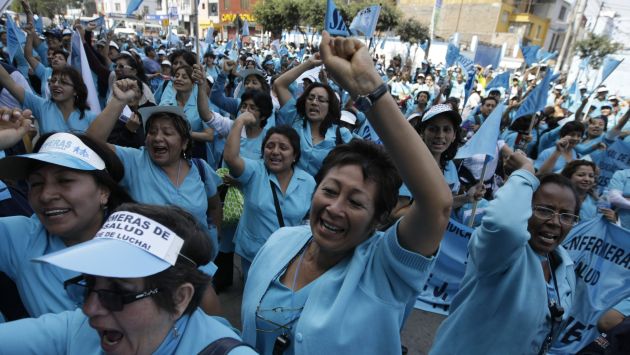Enfermeras suspendieron su huelga tras la firma de un acta de compromiso con el Minsa en octubre de 2012. (USI)