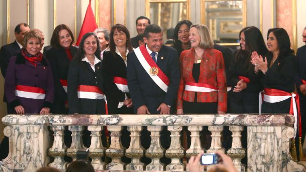 Paridad de género. Humala tiene ahora nueve mujeres en el gabinete, algo sin precedentes. (Rafael Cornejo)