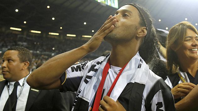 Ronaldinho revivió como el ave fénix en Atlético Mineiro. (AP)