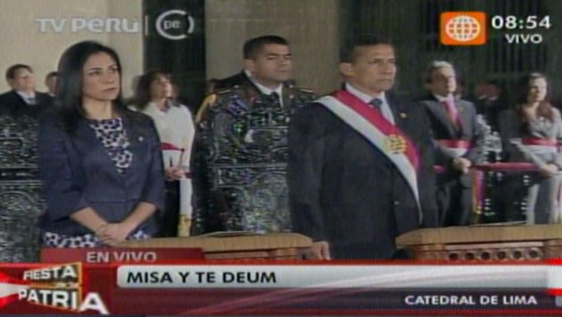 Ollanta Humala y Nadine Heredia en la Catedral. (Canal 4)