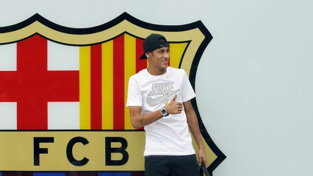 Neymar le costó al club español más de 50 millones de dólares. (EFE)