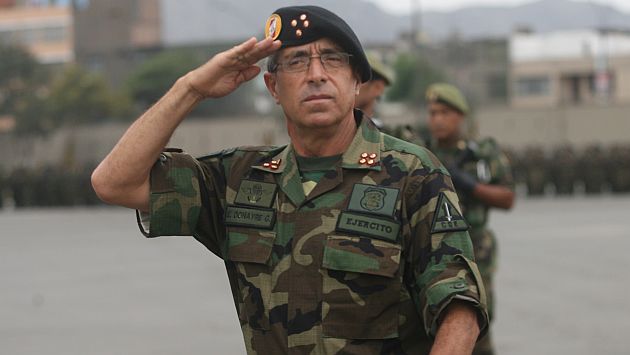 Edwin Donayre instó a jóvenes a unirse al servicio militar. (Perú21)