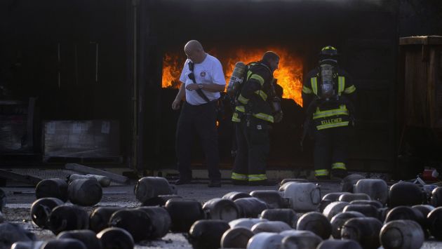 Pavor en el condado de Lake por las explosiones. (Reuters)