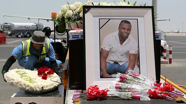Los restos de Benítez parten de Qatar rumbo a Ecuador. (AFP)