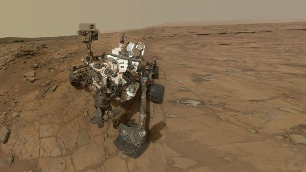 Curiosity recolectando muestras en Marte. (Reuters)