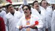Médicos exigen acta para levantar huelga