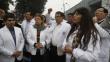 Médicos en huelga dejan dos hospitales
