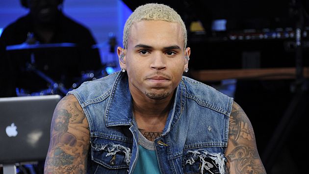 Chris Brown está “cansado” de críticas por agresión contra Rihanna. (AP)