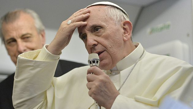 Papa Francisco se enfrenta al blanqueo de dinero en el Vaticano. (EFE)