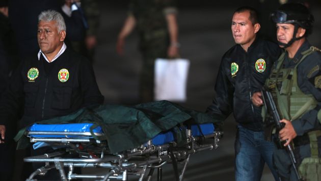 Los cuerpos de los terroristas aterrizaron poco antes de las 6.30 pm. (Andina)
