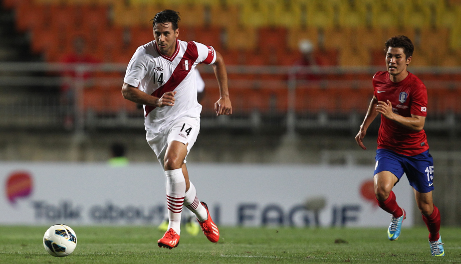 Claudio Pizarro intentó, pero el gol nunca llegó para Perú. (Leonardo Fernández/Depor)