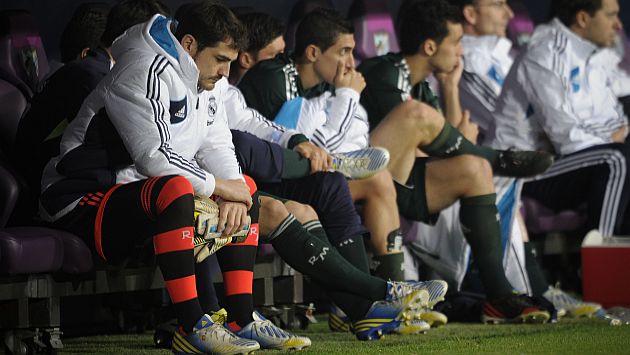 Iker Casillas la pasa mal en Real Madrid. (AFP)