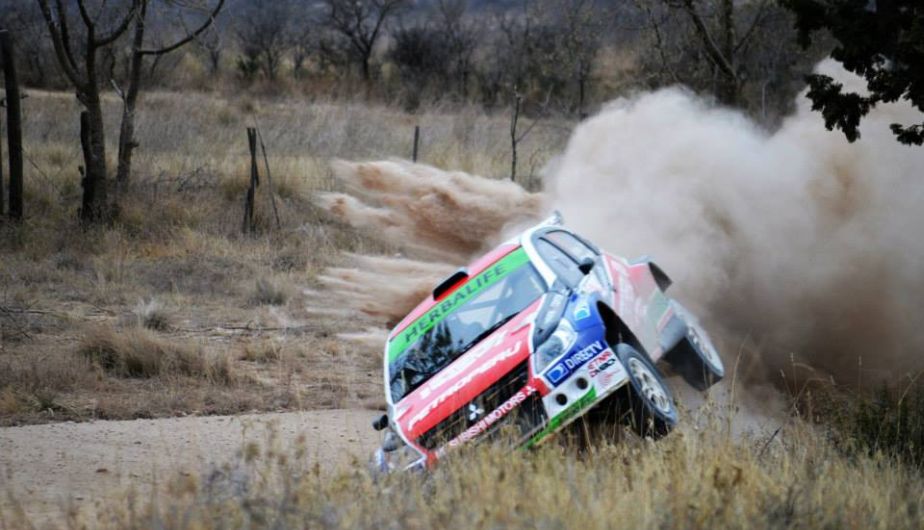 Nicolás Fuchs sufrió un despiste en el Campeonato Argentino de Rally. (Facebook/Agustín Córdoba)