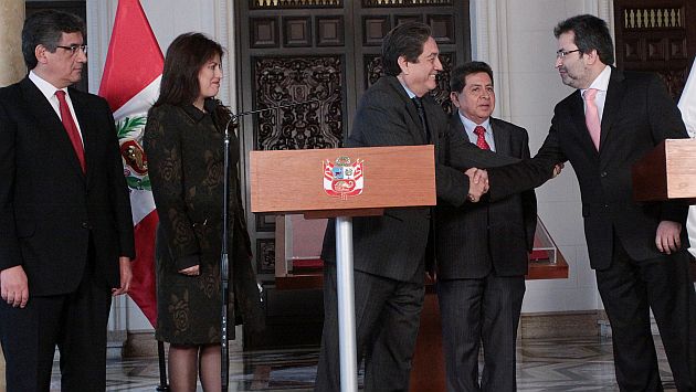 Diálogo de amigos. Dirigentes de Perú Posible en Palacio de Gobierno. (Andina)