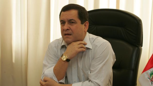 Luis Iberico exigió que José Luis Carrasco presente sus descargos. (Peru21)