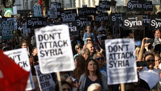 Manifestación contra intervención militar a Siria en Reino Unido. (Reuters)