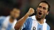 Gonzalo Higuaín, con 10 puntos en la cara por accidente en Italia