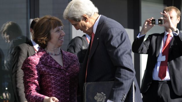 John Kerry junto a Catherine Ashton. (AP)