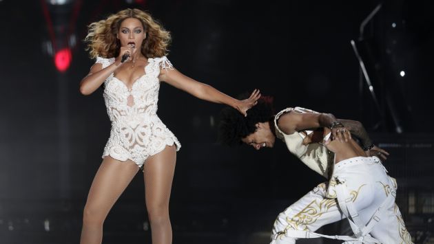 Beyoncé tuvo hasta ocho cambios de ropa. (Reuters)