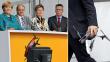 Alemania: ‘Drone’ aterriza en escenario en el que Angela Merkel daba mitin