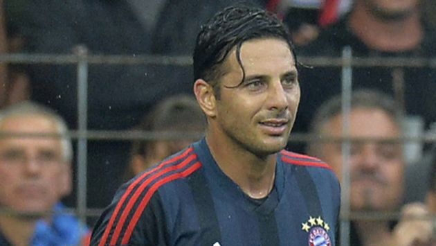 A Pizarro le anularon gol. (AFP)