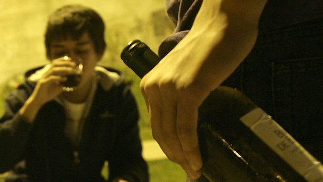 MAYORÍA. El alcohol sigue siendo la droga más consumida. (Perú21)