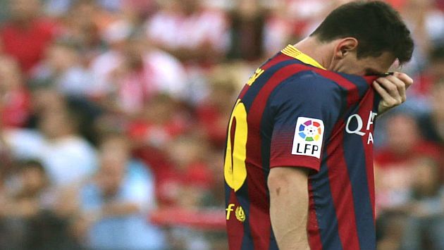 Messi preocupa al Barcelona y a la albiceleste. (EFE)