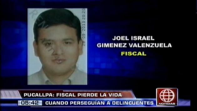 Tras el impacto, Giménez Valenzuela cayó sobre el pavimento. (Captura de TV)