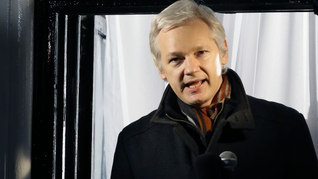 Julian Assange sigue en la embajada de Ecuador en Londres. (AP)