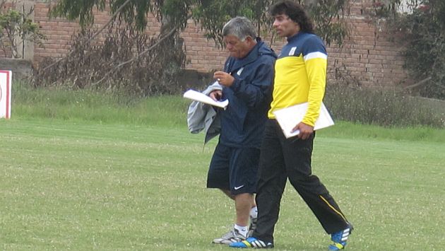 Francisco Pizarro y su asistente Arrué durante una práctica. (USI)