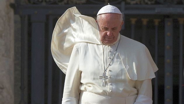 El Papa habría sido espiado en sus últimos momentos como cardenal. (AP)