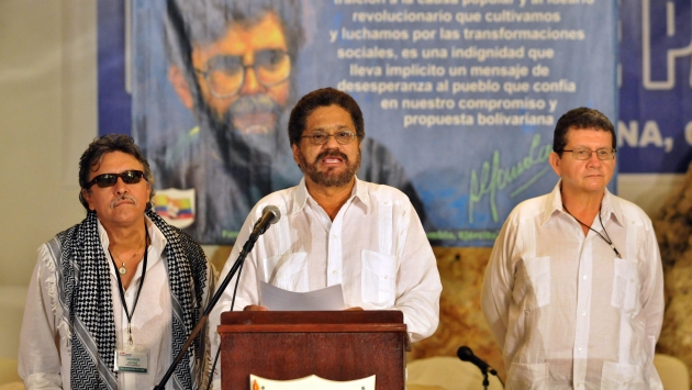 INCLUSIÓN. De firmarse la paz y dejar las armas, las FARC podrán convertirse en partido político. (EFE)