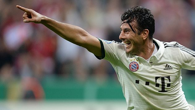 Claudio Pizarro es el máximo goleador extranjero en la Bundesliga. (AFP)