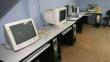 La Libertad: Delincuentes abandonan 66 computadoras robadas a colegio