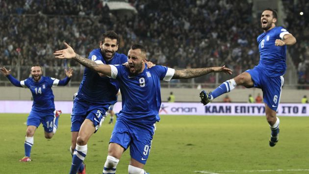 Kostas Mitroglou marcó un doblete para Grecia. (AP)