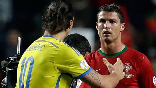 Cristiano Ronaldo le dio el triunfo ayer a Portugal sobre Suecia en la repesca europea. (AP)