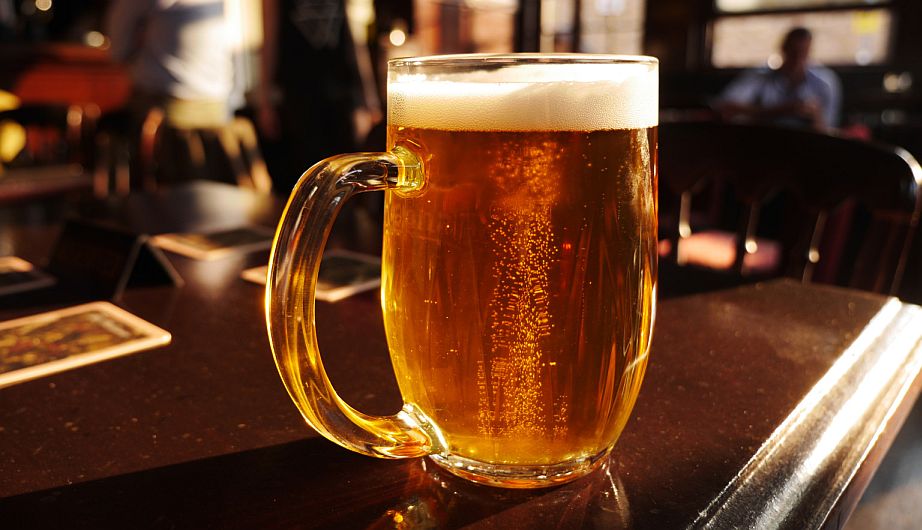 Un estudio demostró que el sabor de la cerveza sin alcohol hace que se libere dopamina en el cerebro. Esta sustancia es un neurotransmisor que cuando se libera nos produce placer y motivación. (Internet)