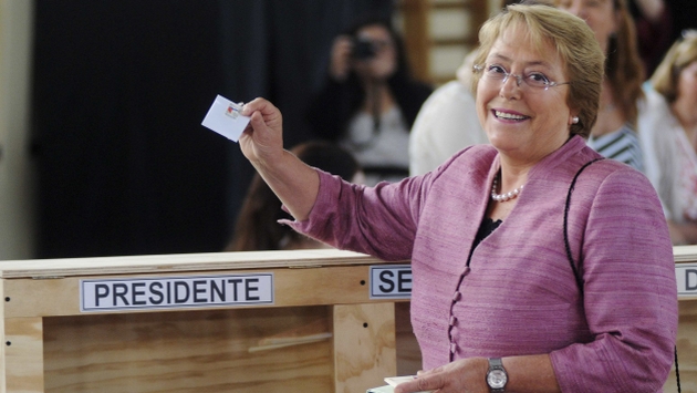 FAVORITA. El 15 de diciembre Bachelet se convertiría en la primera mujer en ser reelegida en Chile. (Reuters)