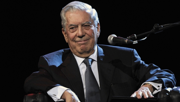 Lo aprueba. Vargas Llosa resalta la conversión del gobernante. (AFP)
