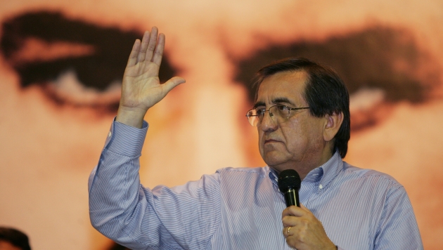 Hace deslinde. Del Castillo dice que Gobierno busca desprestigiar a su partido con ayuda de la DINI. (David Vexelman)