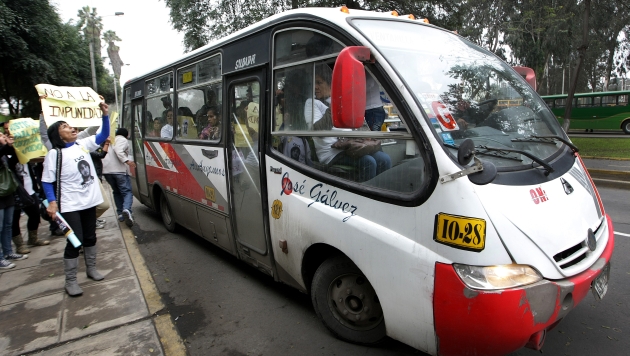 SANGRE EN PISTAS. Los buses de Orión han causado accidentes fatales, como el de Ivo Dutra. (Luis Gonzales)