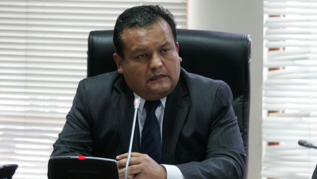 José Urquizo dijo que se presentará ante comisión que investiga caso López Meneses. (Perú21)
