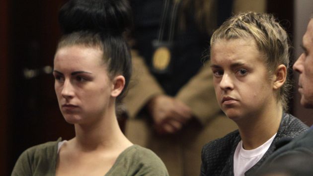 Michaella McCollum Connolly y Melissa Reid en la corte del Callao en una audiencia anterior. (AP)