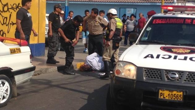 RÁPIDA ACCIÓN. La Policía Nacional capturó a cuatro de los hampones en cuestión de minutos. (Huaral.pe)