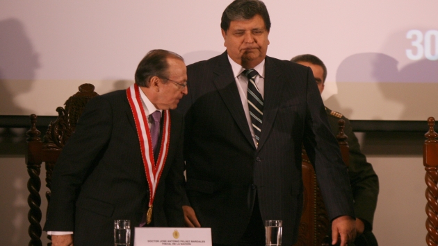 PRIMER ROUND. Para el fiscal Peláez (izq.) el exgobernante García acredita un balance positivo. (Fidel Carrillo)